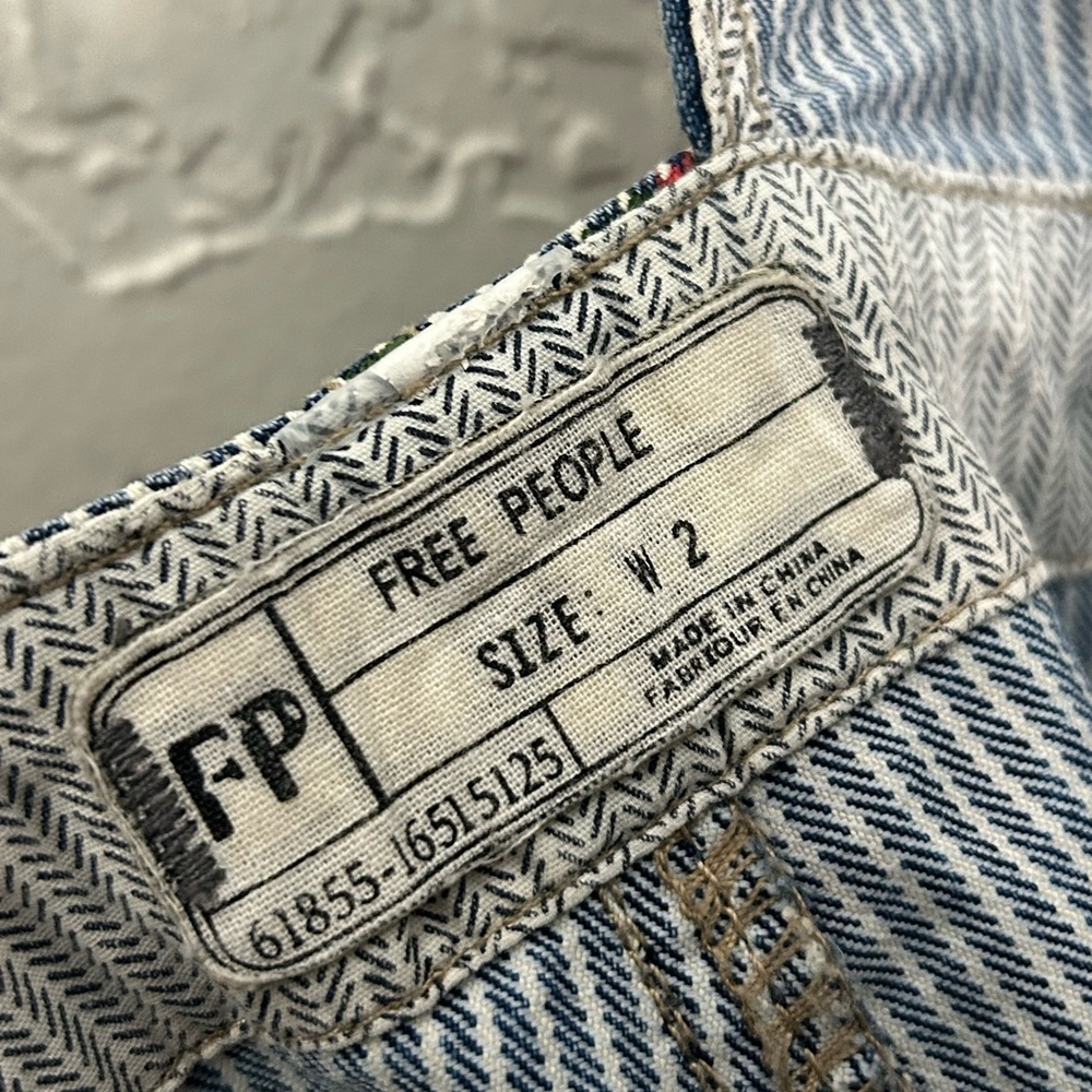 Free People Floral Print Striped Denim Overalls Size 2 - Picture 6 of 7